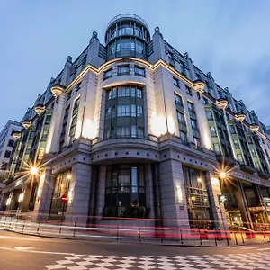 5* ホテル Radisson Collection Grand Place